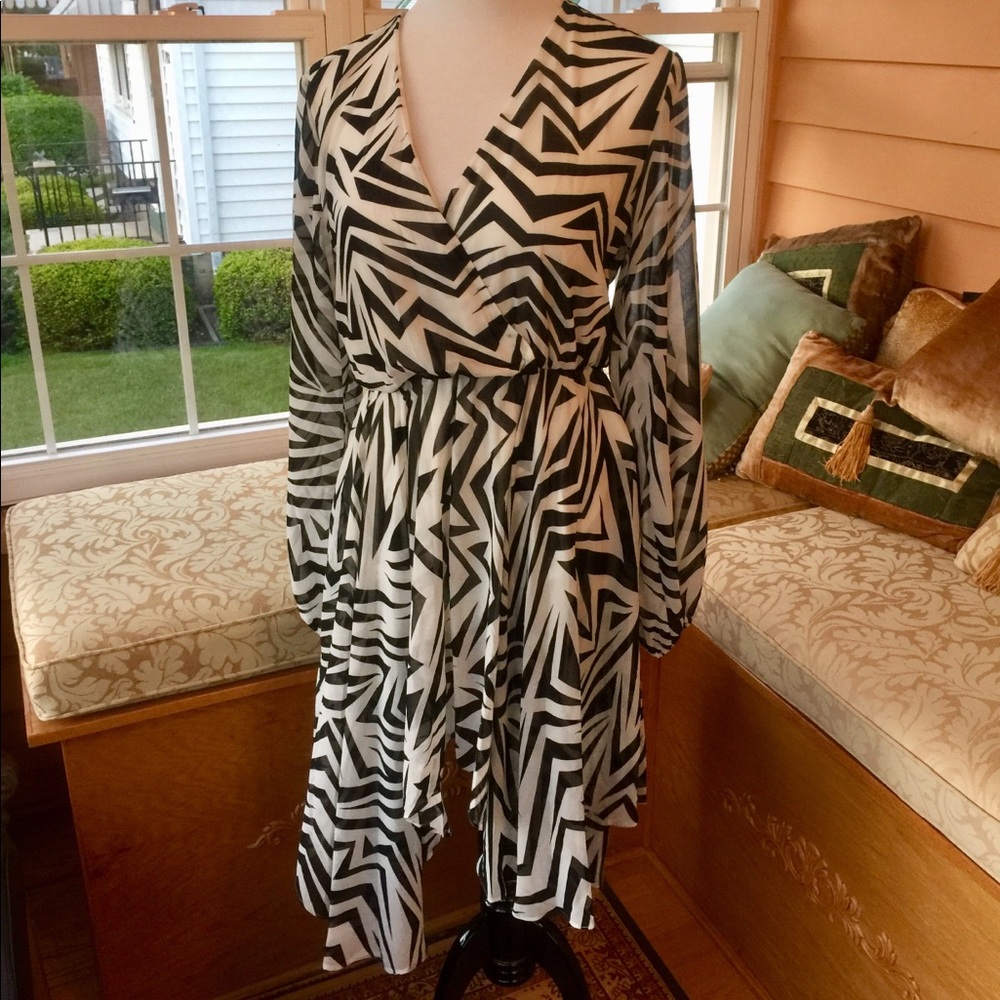 Black and White Kardashian Dress